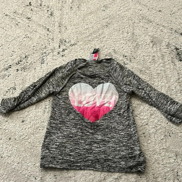 Miss Chievous Other - Girls EUC Miss Chievous 3/4 Sleeve Top. black/white with “Love” Heart. LG